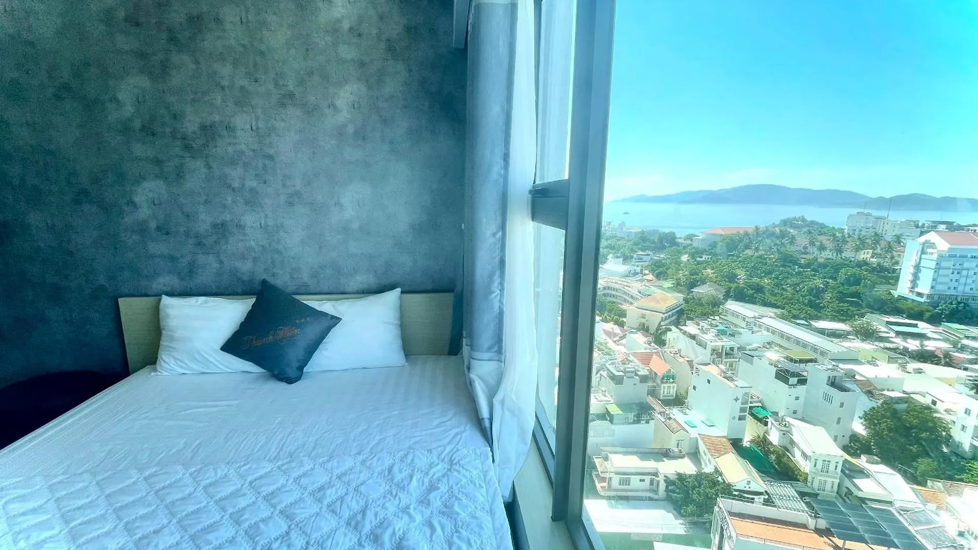 Hon Chong Oceanfront Luxury Apartment Нячанг Вьетнам