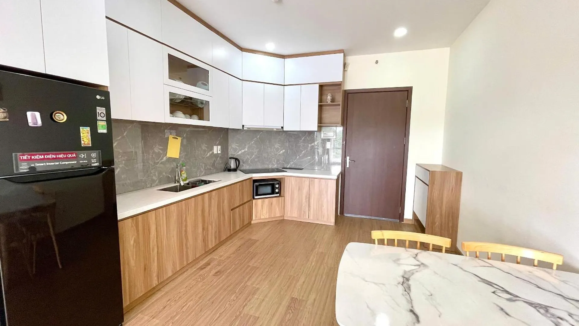 Hon Chong Oceanfront Luxury Apartment Nha Trang 0*,