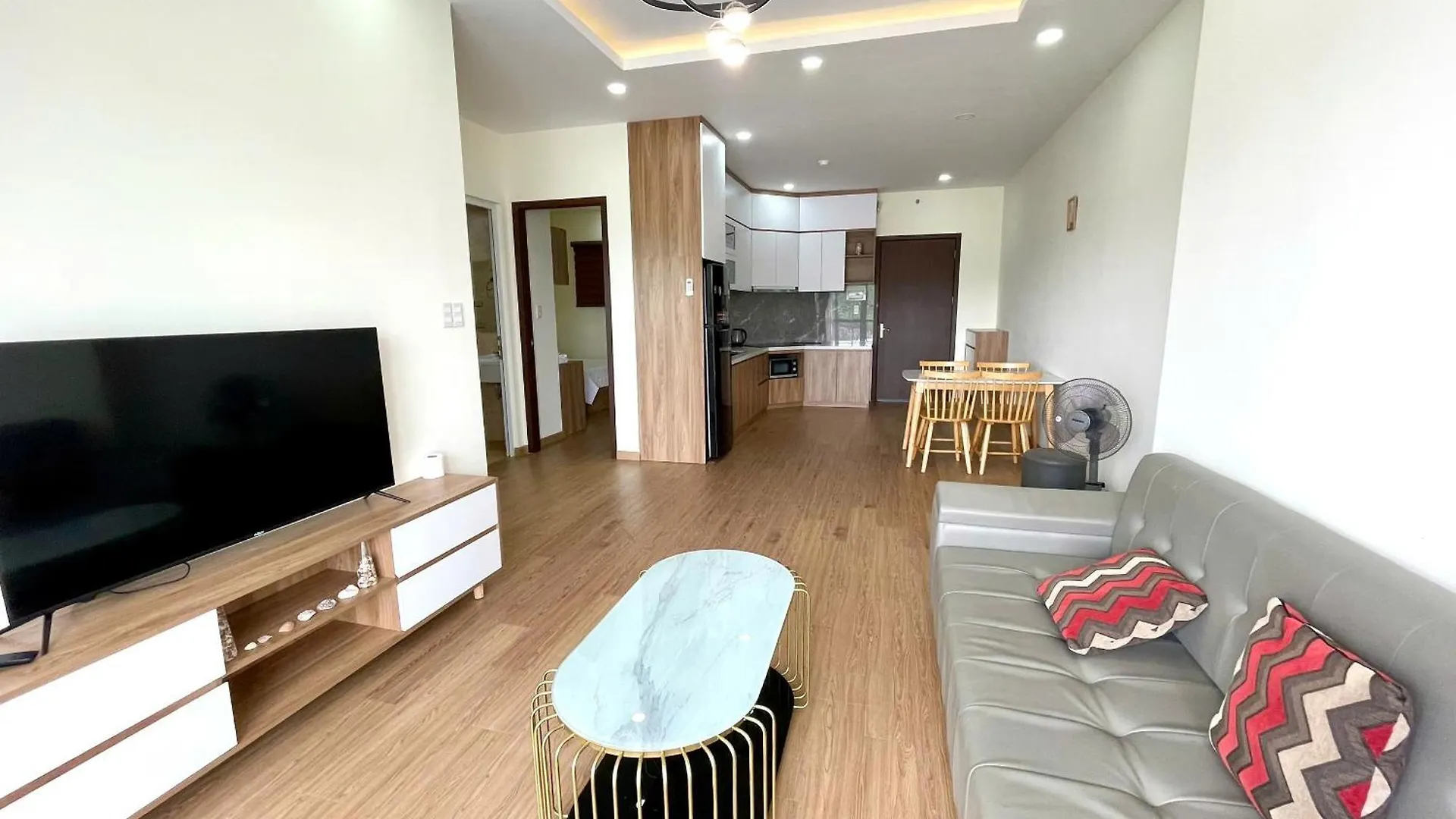 Hon Chong Oceanfront Luxury Apartment Nha Trang